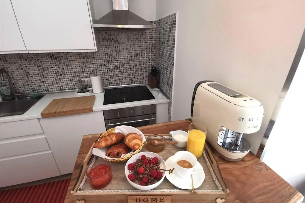 Vicky'S Homestay Sanremo - C. Citra 008055-Lt-1257 0*,  Italy