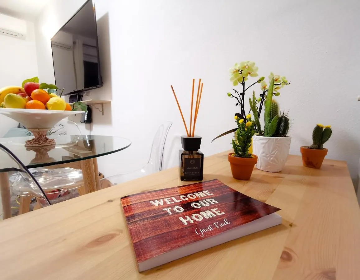Vicky'S Homestay Sanremo - C. Citra 008055-Lt-1257 0*,