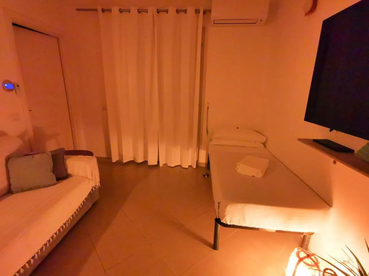 Vicky'S Homestay Sanremo - C. Citra 008055-Lt-1257 Apartment